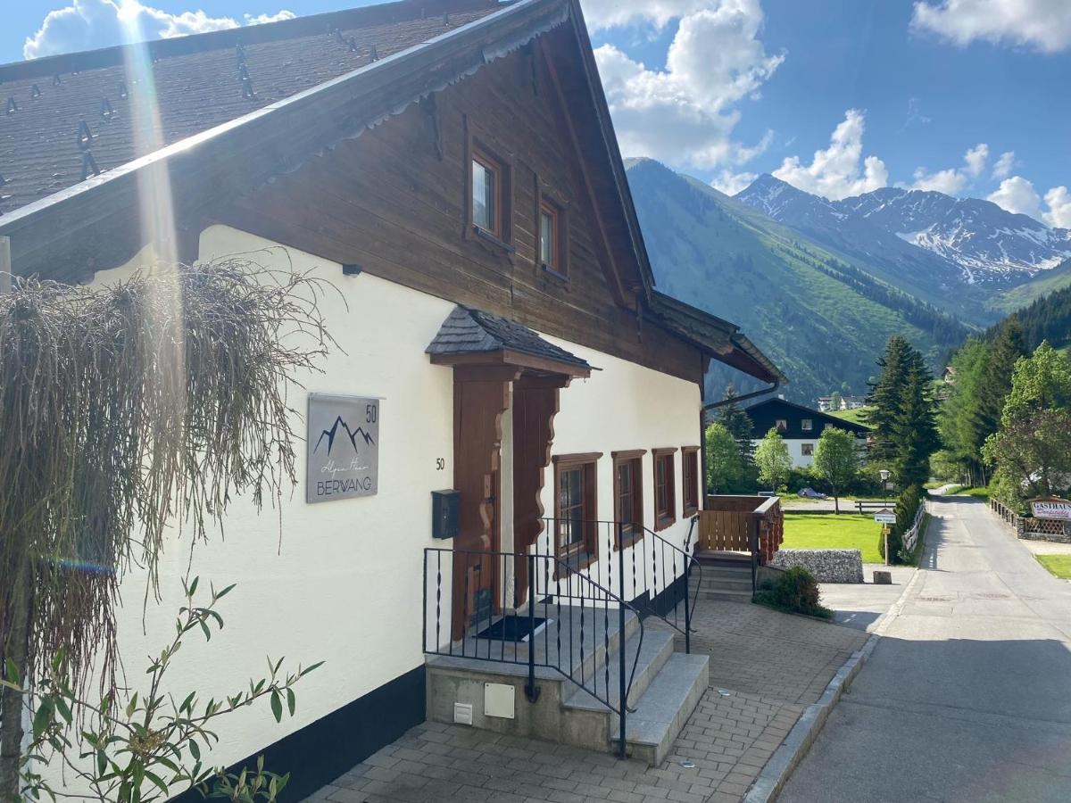 Alpin Haus Appartement *